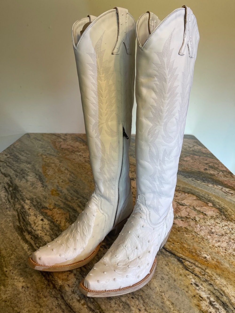 Old Gringo Mayra White Ostrich Boots 
Size 9.5 NWB